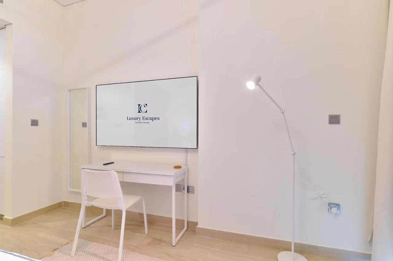 Luxury Escapes - Brand New Studio With View - Azizi Farhad Jaddaf Dubai 0*,